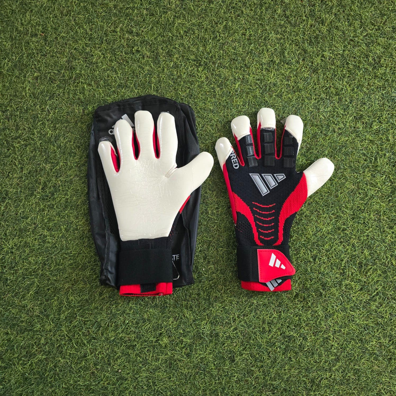 adidas Predator Goalkeeper Gloves