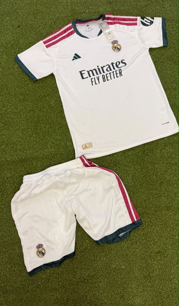 REAL MADRID HOME